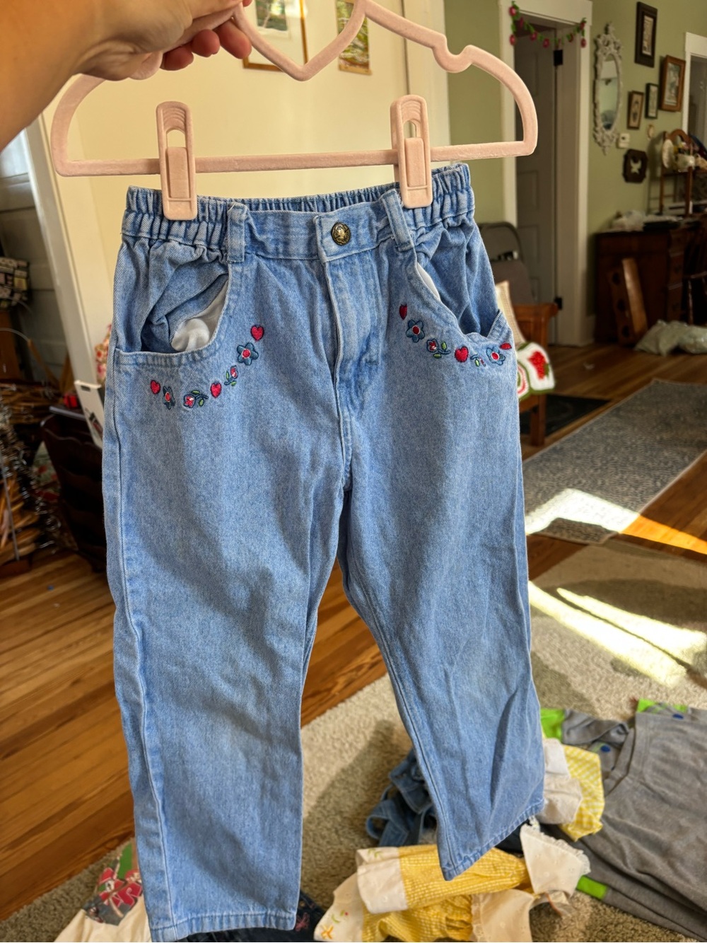 Vintage Oshkosh bgosh 90s floral embroidered jeans